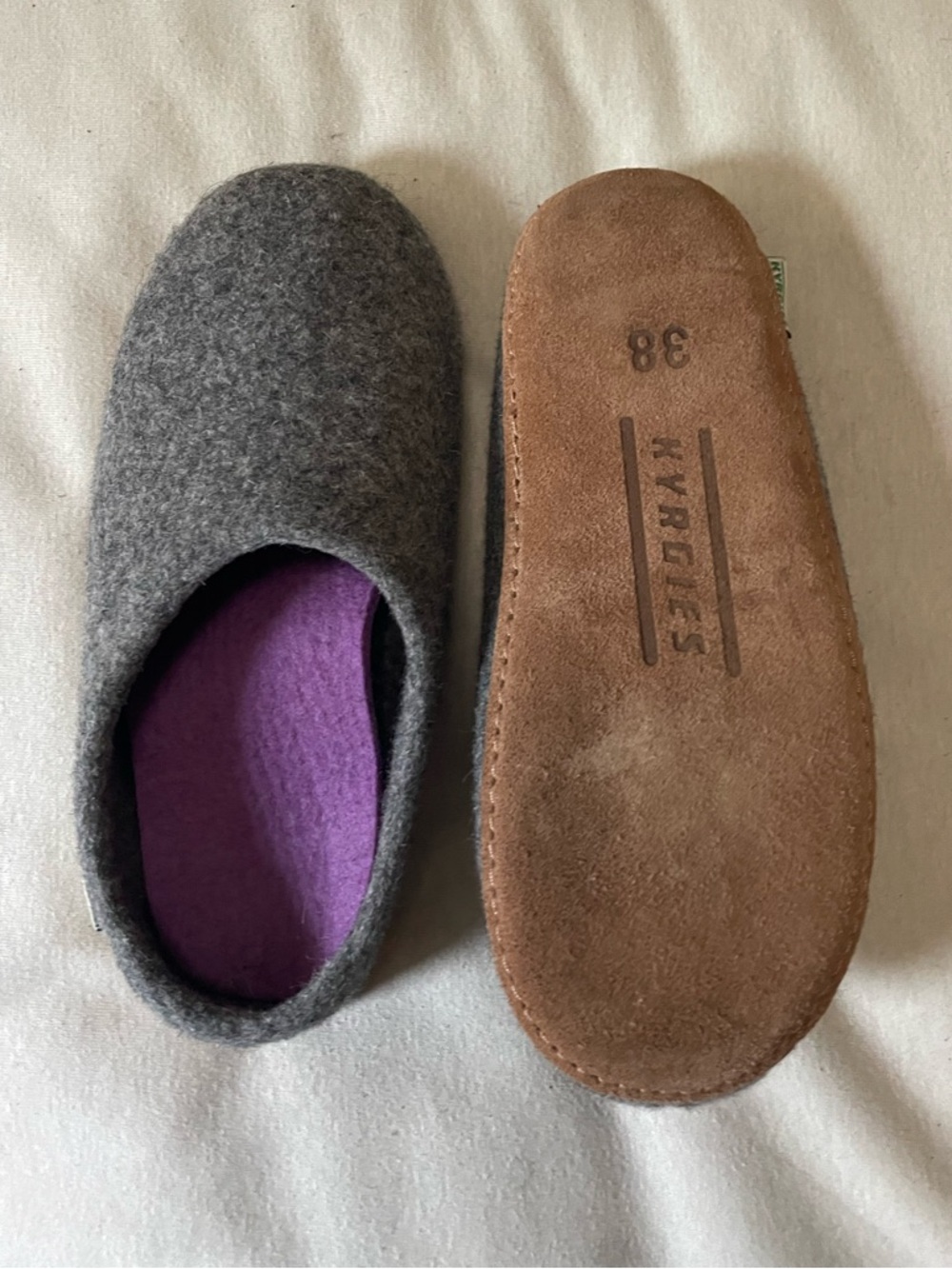 Kyrgies 100% wool indoor shoes slippers EU 38 size 7-7.5 crunchy granola